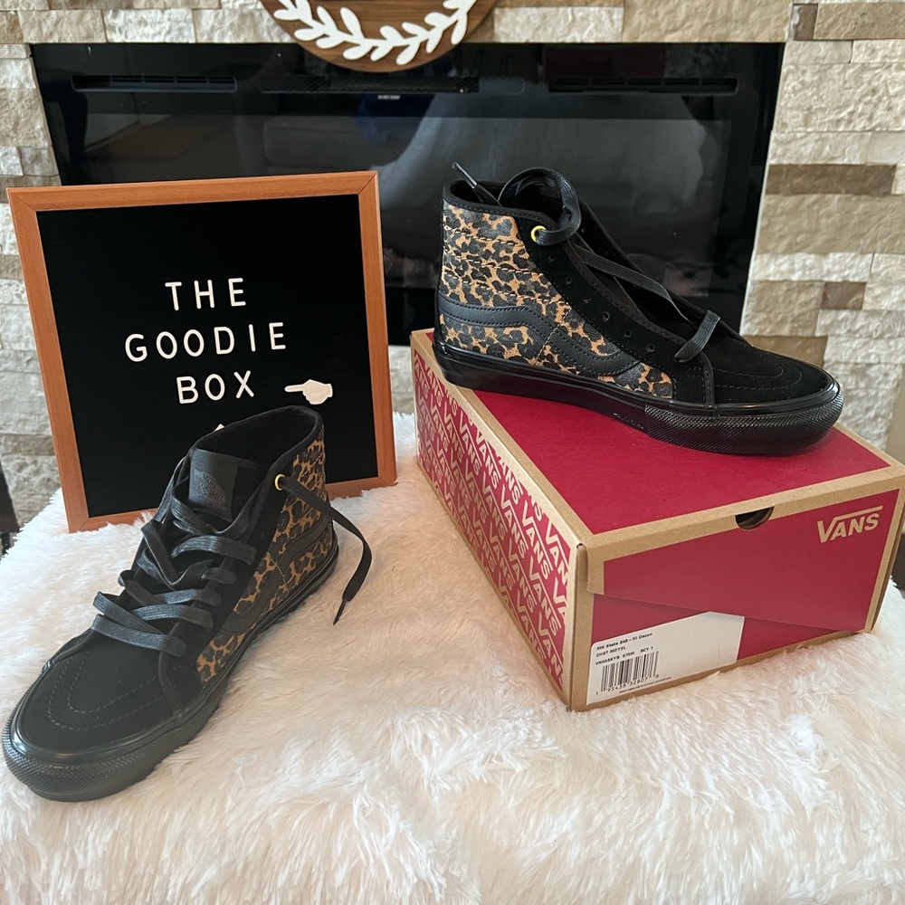 Leopard print vans new skate shoe